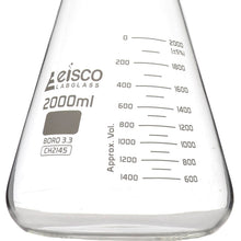 Cargar imagen en el visor de la galería, MATRAZ ERLENMEYER 2000ML BOCA ANCHA, ASTM, DOBLE ESCALA DE VIDRIO BOROSILICATO EISCO
