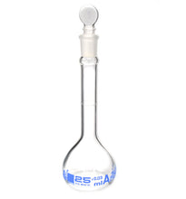 Cargar imagen en el visor de la galería, MATRAZ VOLUMÉTRICO (AFORADO) 25ML, CLASE A, TAPÓN PLANO DE VIDRIO EISCO
